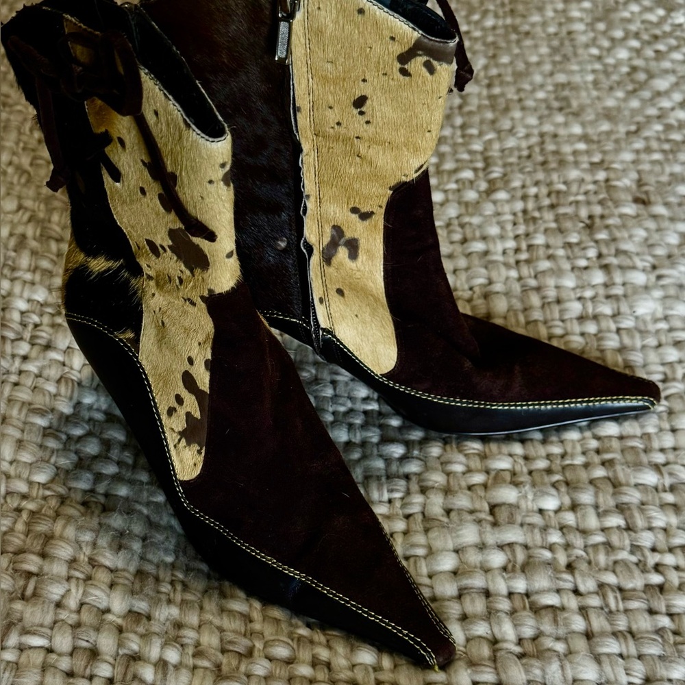 Elegant Cowhide Heeled Boots